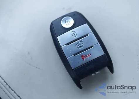 2017 Kia Sorento 3.3L Sxl z USA, uszkodzony, nr VIN 5XYPKDA50HG237412